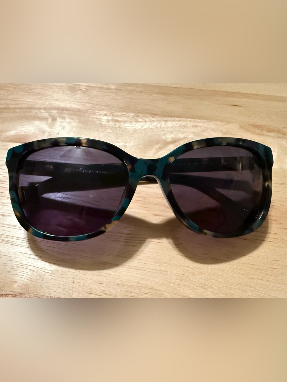 Aura Women's Teal and Black Tortoiseshell Sunglasses
